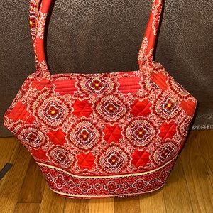 Vera Bradley Paprika pattern zippered shoulder bag in like new condition.